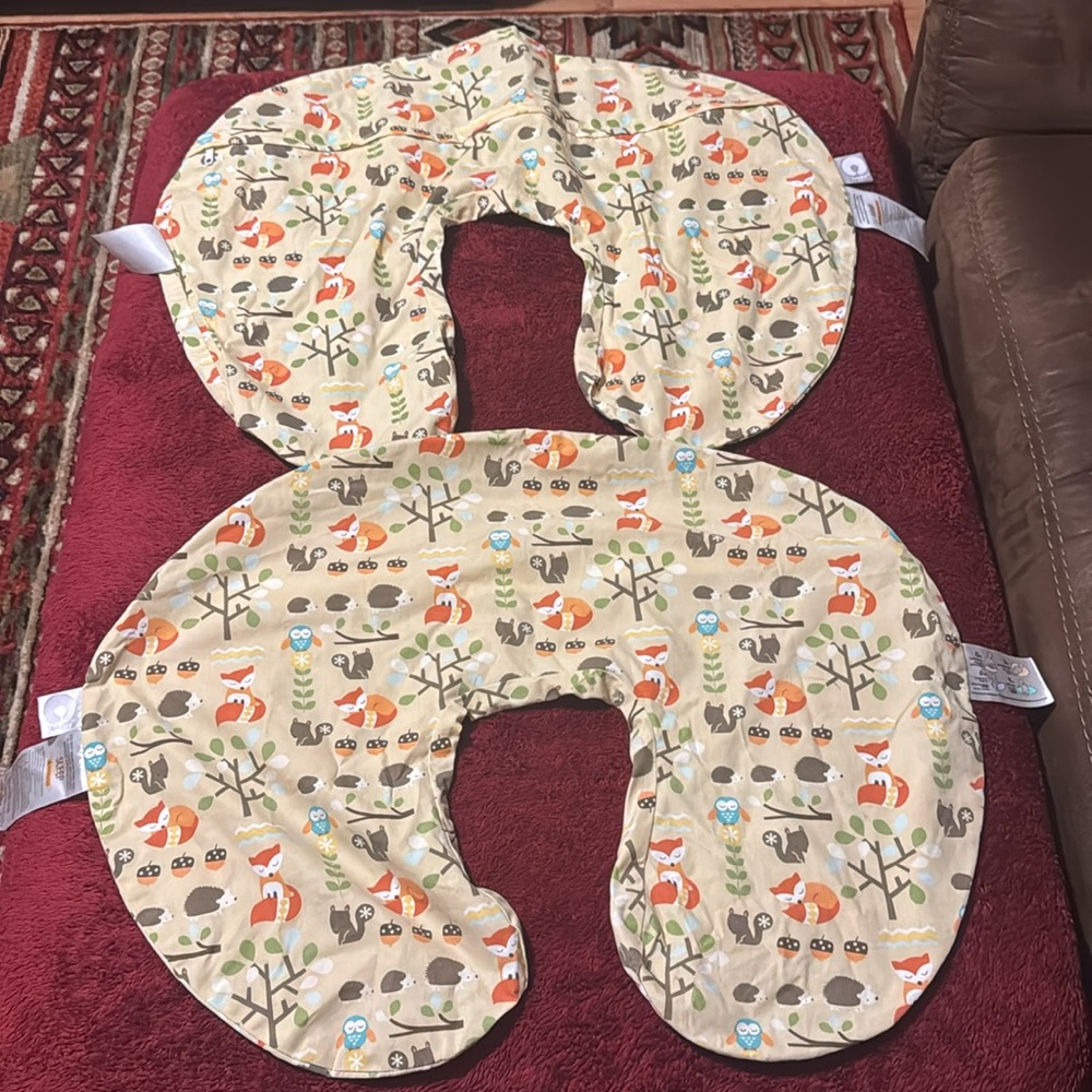 EUC - 2 Fox Print Feeding, Propping, Tummy Time, Sitting -Nursing Pillow Cover - Picture 5 of 6